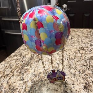 UP Balloon Crossbody